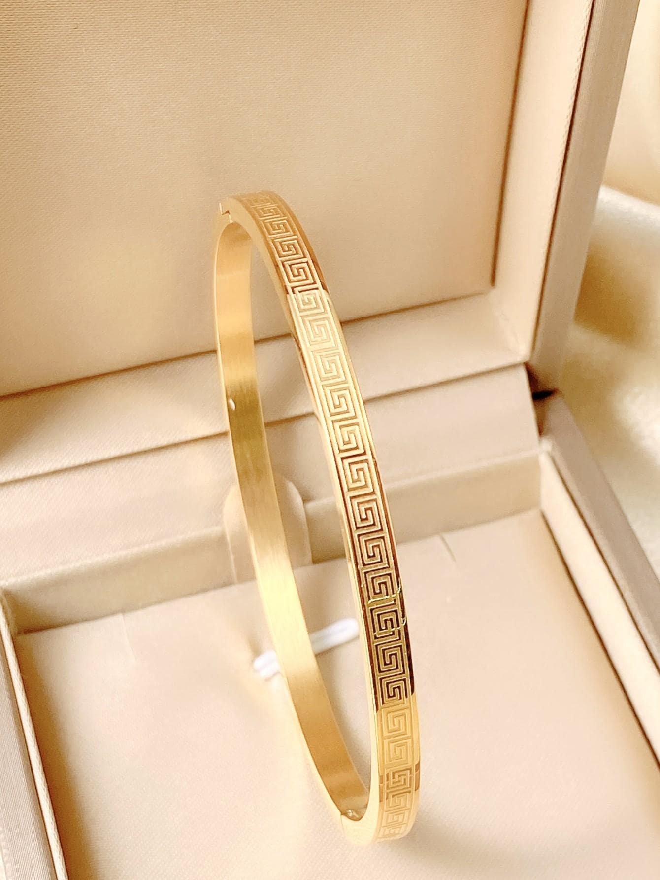 纹理细节手镯 - 金黃色 - 查看 1