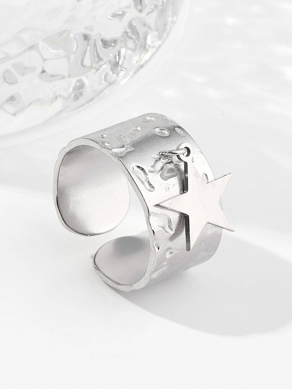 Bague ouverte à détail étoile