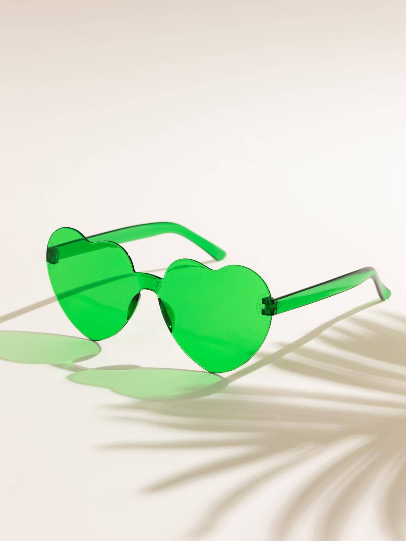 1 Pair Women's Heart-Shaped Frameless Creative Fashion Fashion Glasses, Suitable For Summer Beach, Outdoor Activities And Travel - Mint Green - View 1