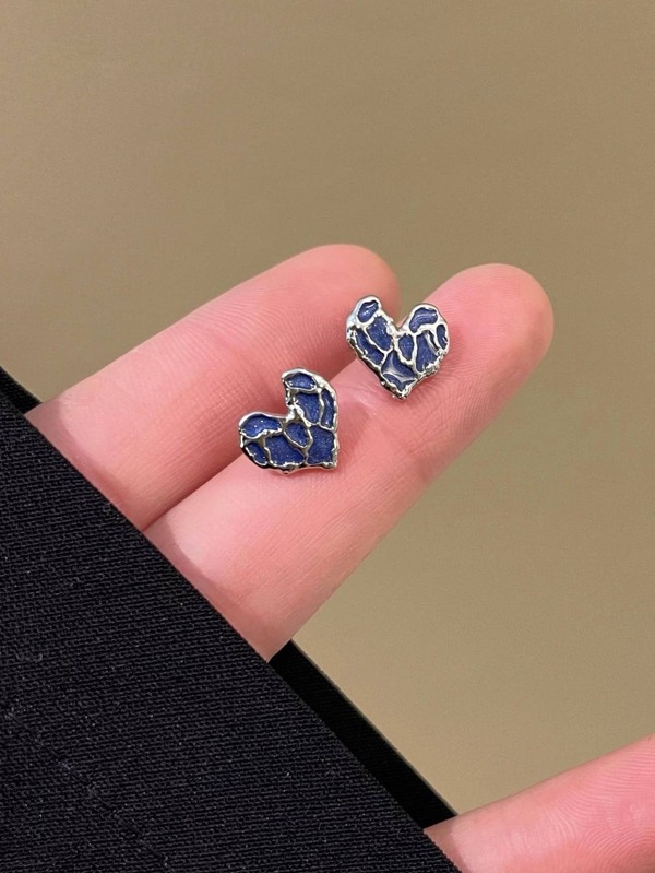 1 Pair Asymmetrical Heart Pattern Petite Stud Earrings, Suitable For Gentle Elegant Girls, Office & Party Gifts Valentines,Mom,Mother,Mother's Day,Gift