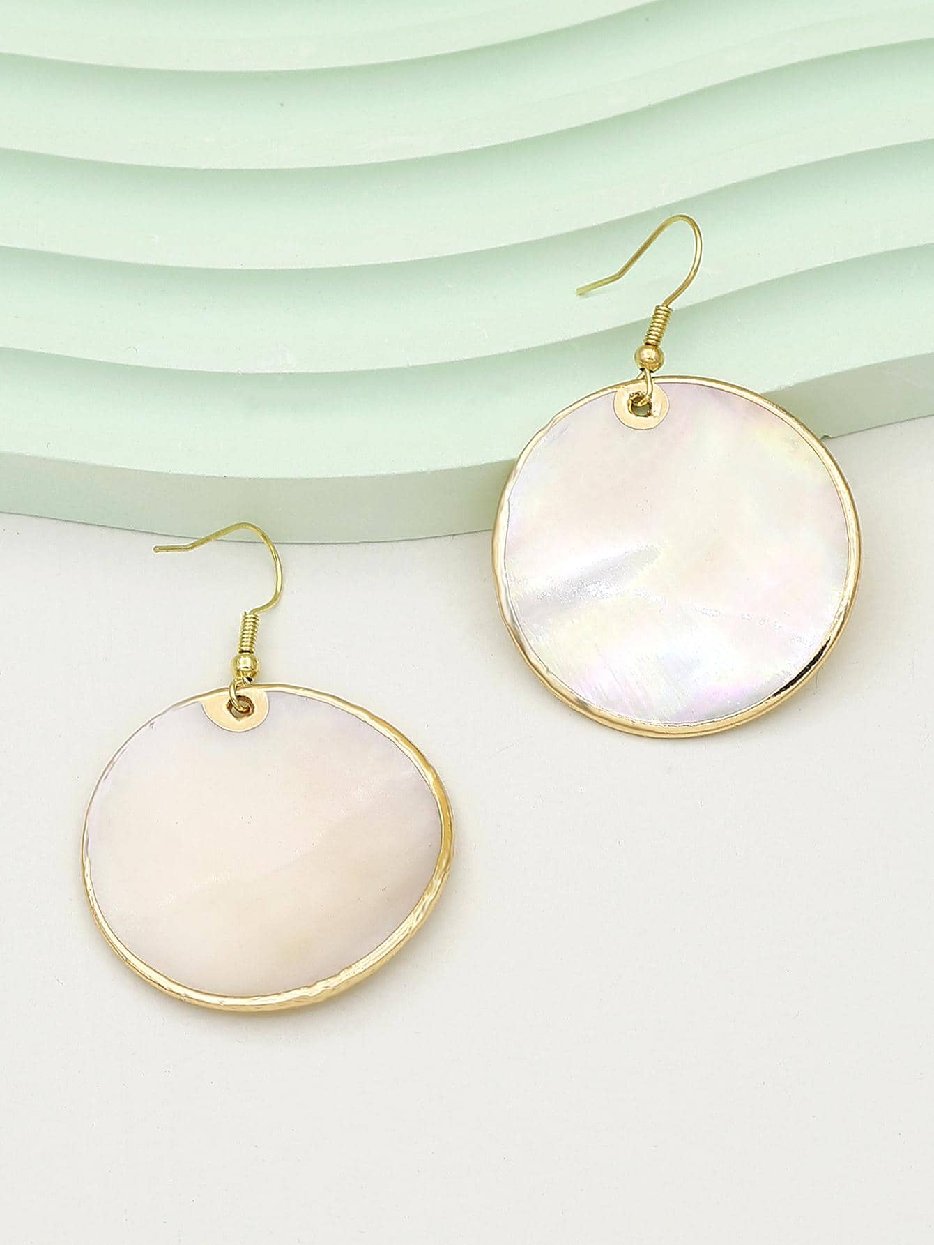 1對時尚圓形貝殼裝飾耳墜適合女士適合春天夏天裝飾用品 - 彩色 - 查看 1