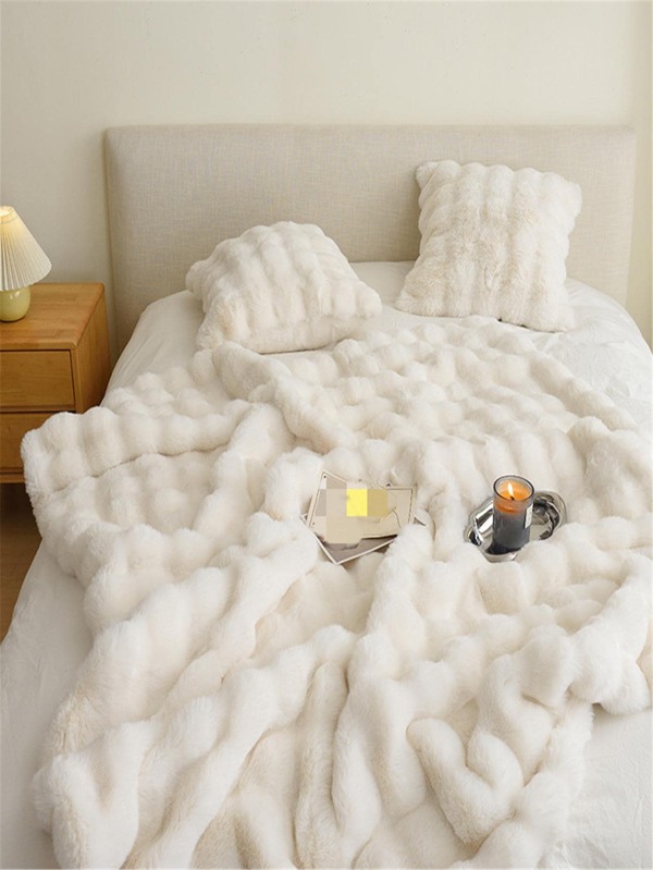 1pc Solid Fuzzy Blanket, Simple White Plush Blanket For Bed SHEIN UK