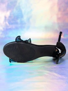 女士荷葉邊細跟時尚黑色踝帶平底涼鞋