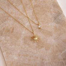 Star Decor Layered Chain Necklace - Gold - View 2