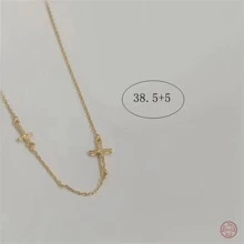 Collar de cadena decoración cruz