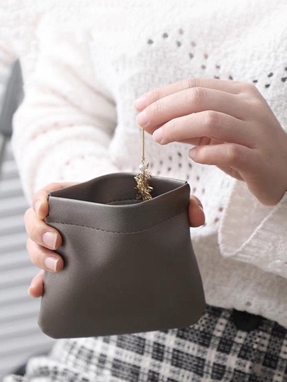 1pc Solid Color Mini Travel Storage Bag, Portable Data Line Storage Bag For Outdoor, Travel For Travel Storage Bag,Makeup Bag,Cosmetic Bag,Vacation Organizer,Large Capacity Makeup Organizer Makeup Case, For Lipstick, Brush, Skincare, Mobile Phone, Coin, Small Items, For Home,Gift,Vacation And Festival Halloween Christmas Multifunctional Use,Boho Vibes