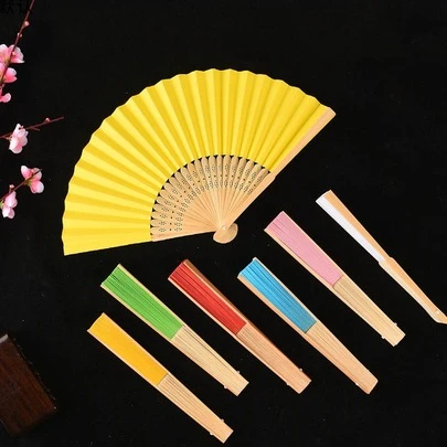 1入组竹製手動扇，現代家居裝飾用隨機顏色折疊扇