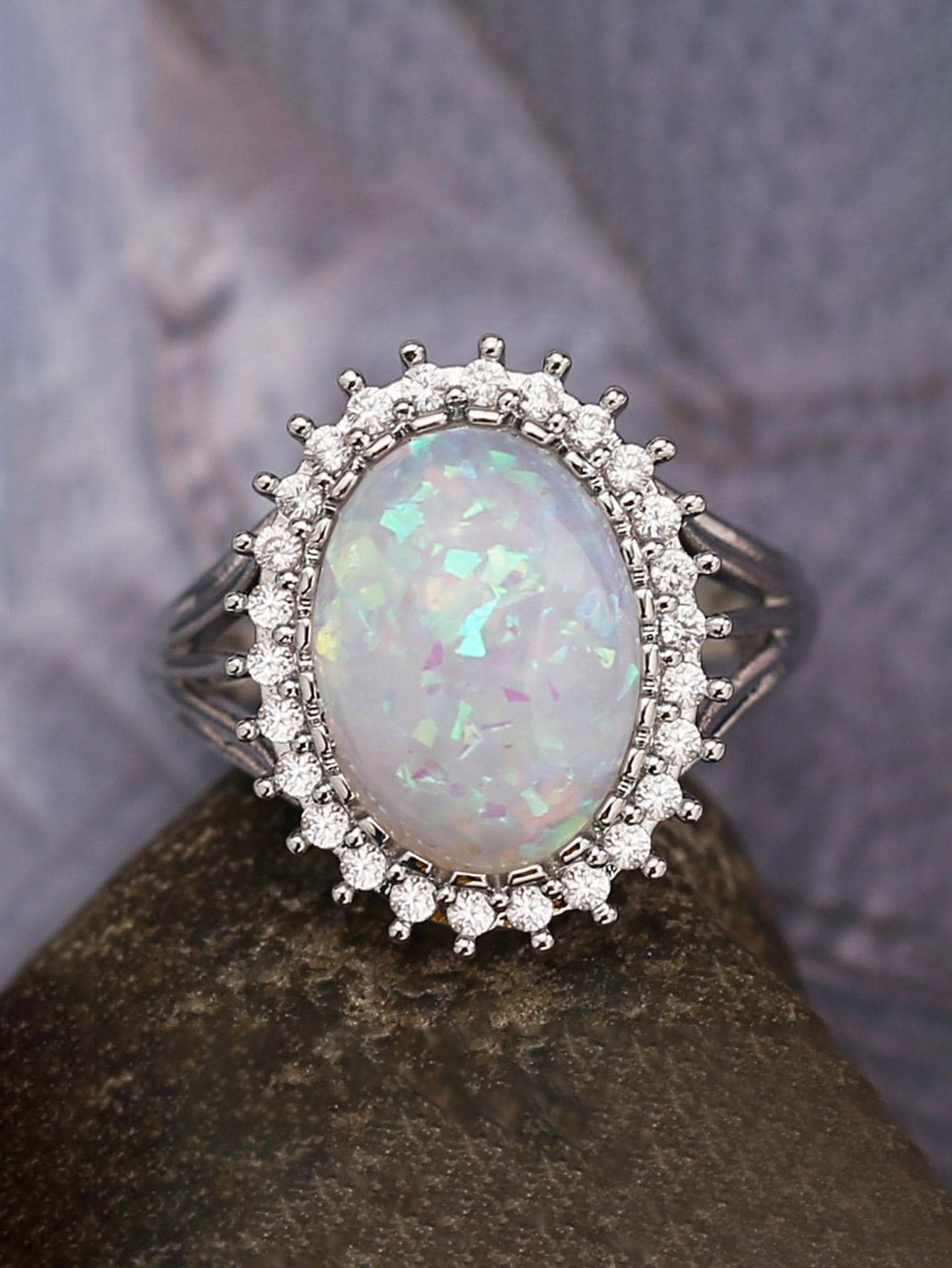 1pc Exquisite Cubic Zirconia & Imitation Opal Ring, Suitable For Women, Can Be Worn For Weddings, Engagements, Anniversaries, Parties, Valentine's Day, Also Makes A Great Gift For Mothers, Mother's Day, Etc.