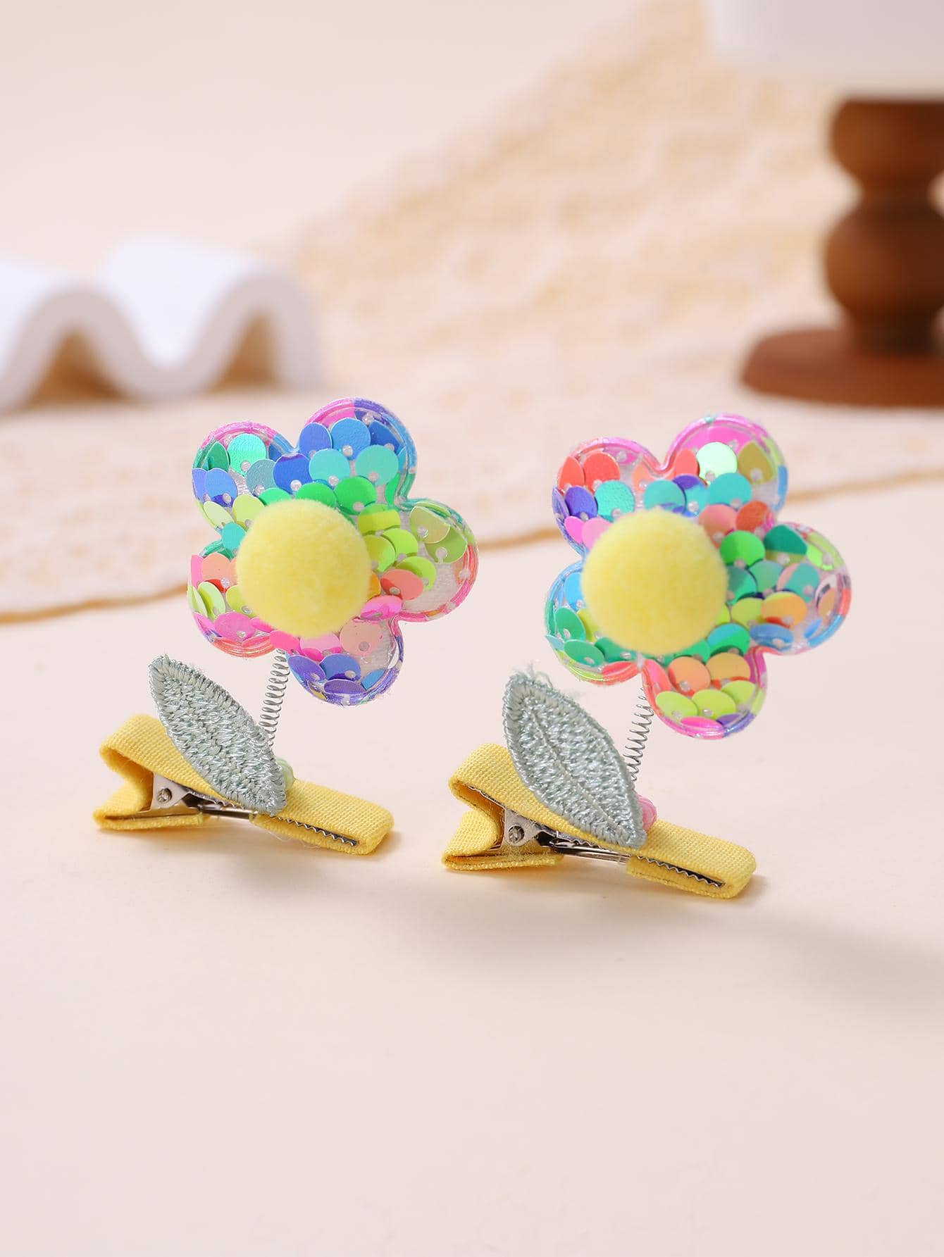 2 Miếng Trẻ em Đầy màu sắc Hoa Kẹp tóc Hoạt động Hoạt hình 3D Long lanh Phụ kiện tóc Dành cho Cô gái Đầm Party Đồ trang trí - Nhiều màu - Xem 1