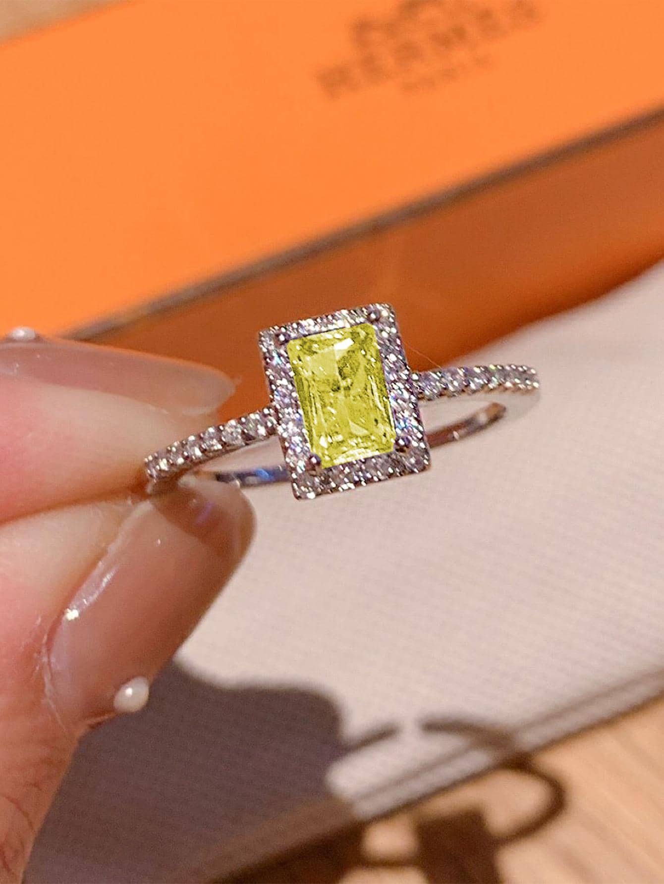 Nooxian 1入組精美方晶鋯石裝飾圓環適合女士日常裝飾