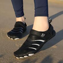 Giày đi biển 5 ngón unisex họa tiết kẻ sọc đi biển - màu đen - Xem 7