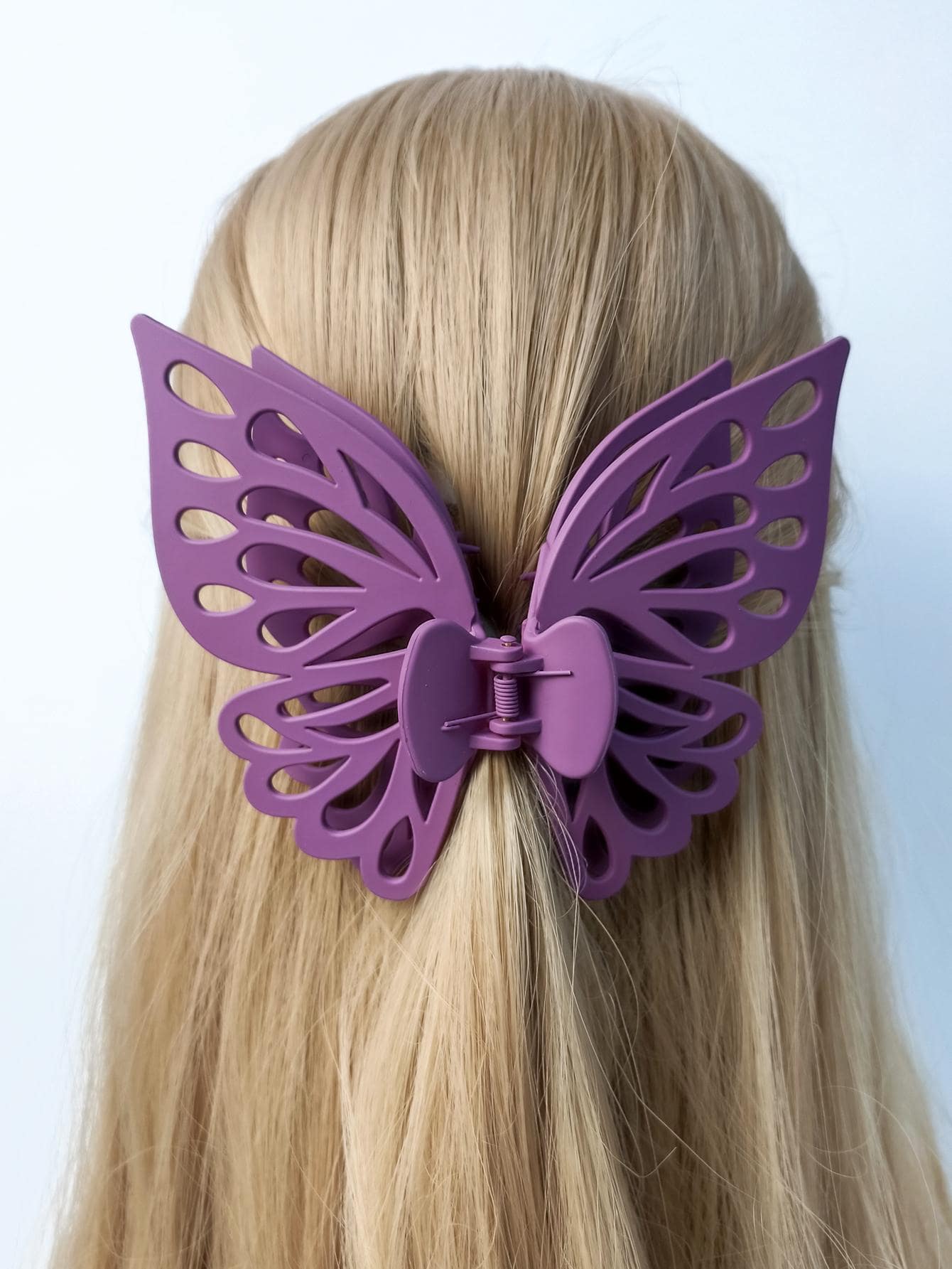 1入組女士鏤空蝴蝶設計時尚髮爪適用於頭髮裝飾用品 - 紅木色 - 查看 1