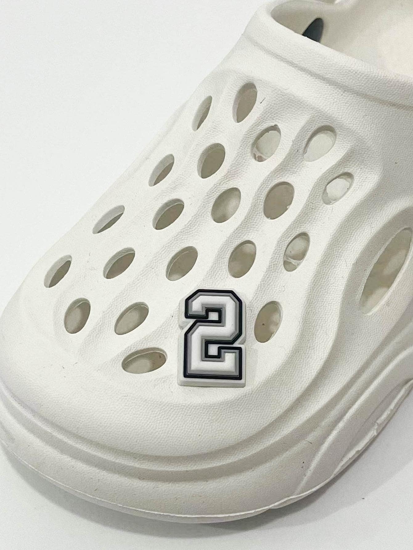 1入組數字形狀鞋時髦鞋飾適用於洞洞鞋 - 黑與白 - 查看 1