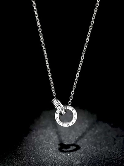 1pc Fashion Stainless Steel Cubic Zirconia Decor Roman Numeral Detail Round Pendant Necklace For Women For Daily Decoration