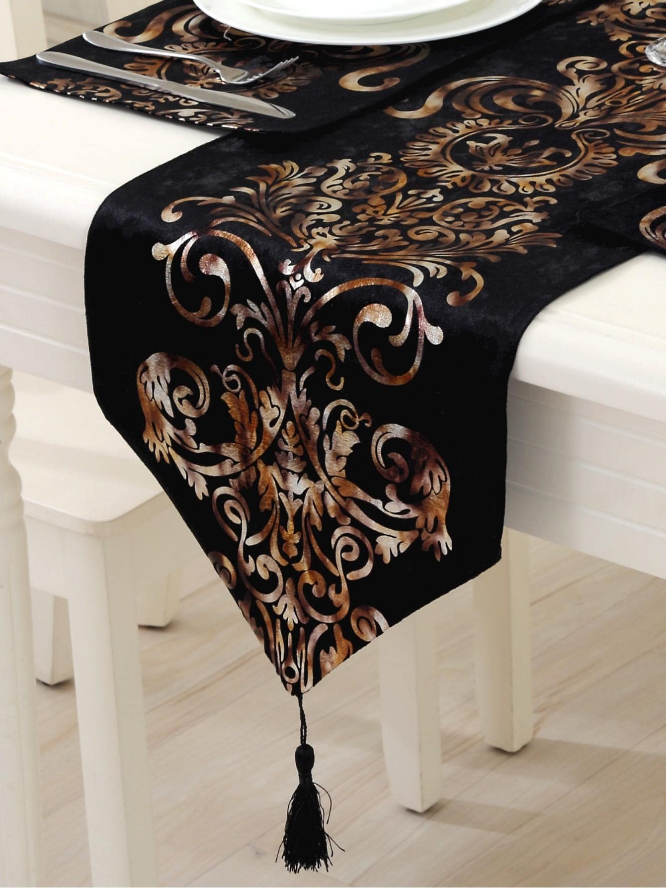European Style Modern Bed Flag/Tablecloth New Classical Western Dinner Table Runner/Coffee Table Runner/Bed End Flag, 1pc - Black - View 1