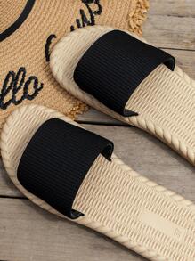 Trang trình bày một băng tối giản dành cho nữ, Trang trình bày vải đen dành cho kỳ nghỉ - màu đen - Xem 5