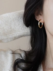 Minimalist Hoop Earrings