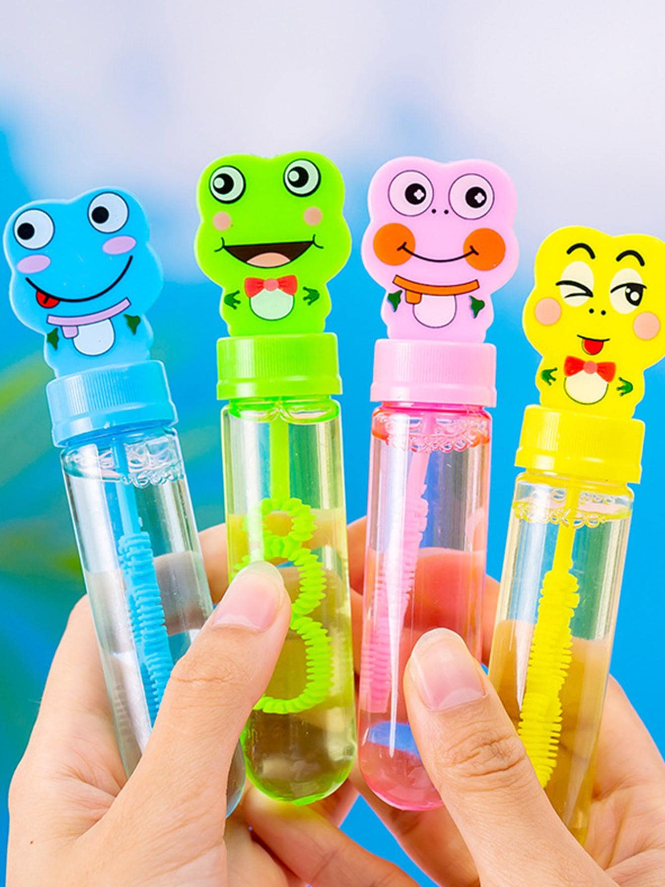 5pcs Cartoon Mini Animal Bubble Wands, Portable Bubble Maker Toy, Perfect For Birthday Parties, Random Colors And Styles - Multicolor - View 1