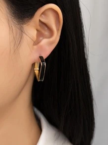 Geometric Design Cuff Hoop Earrings - Black - View 2