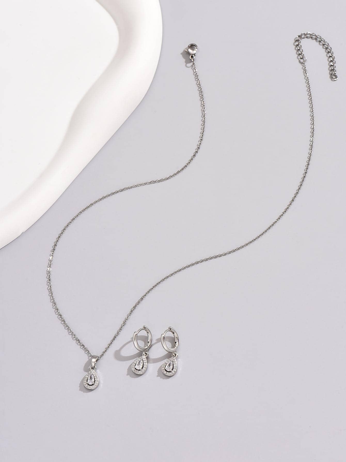 3pcs/set Cubic Zirconia Water-drop Decor Jewelry Set