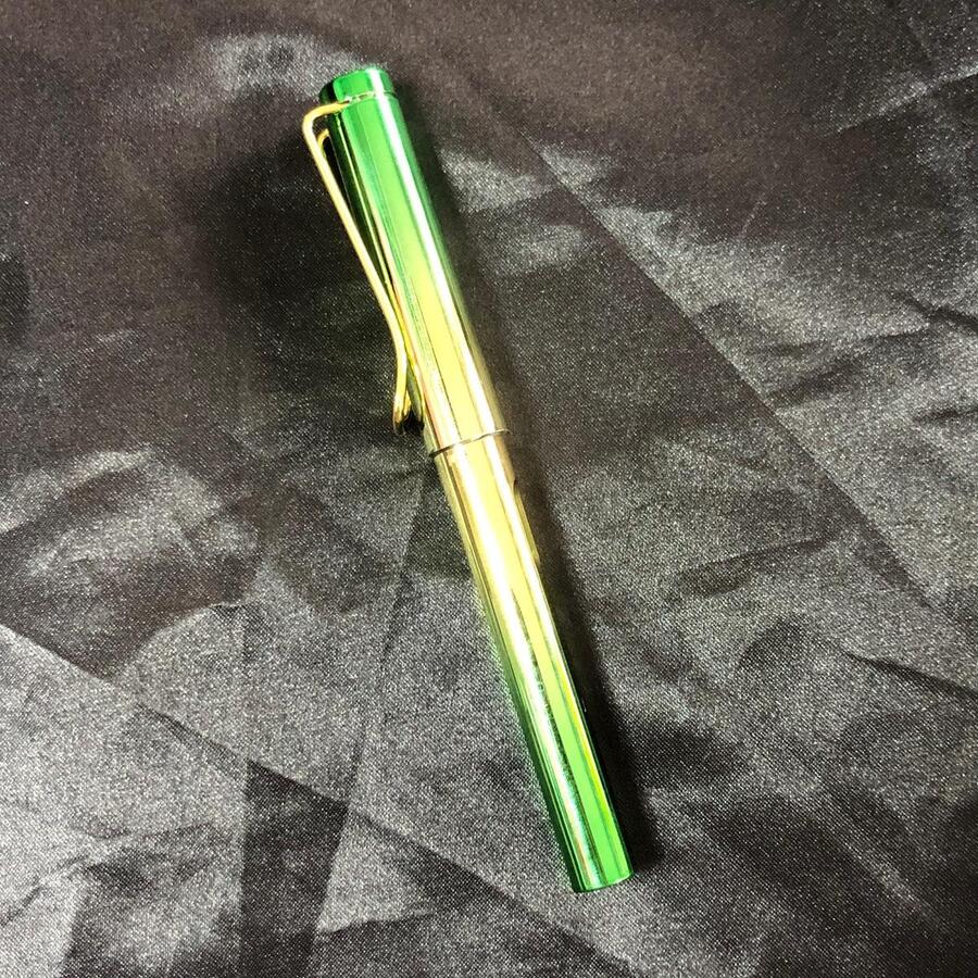 Infinite Litmus Pencil - màu xanh lá - Xem 1