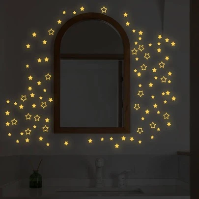 94 piezas Pegatinas de pared que brillan en la oscuridad con diseño de estrellas, ideal para decorar el aula, dormitorio, útiles escolares, pegatinas, decoración de pared, calcomanía de vinilo para decoración del hogar, artículos de decoración de primavera para renovar su hogar, pegatinas de decoración de festivales, regalos de cumpleaños y graduación