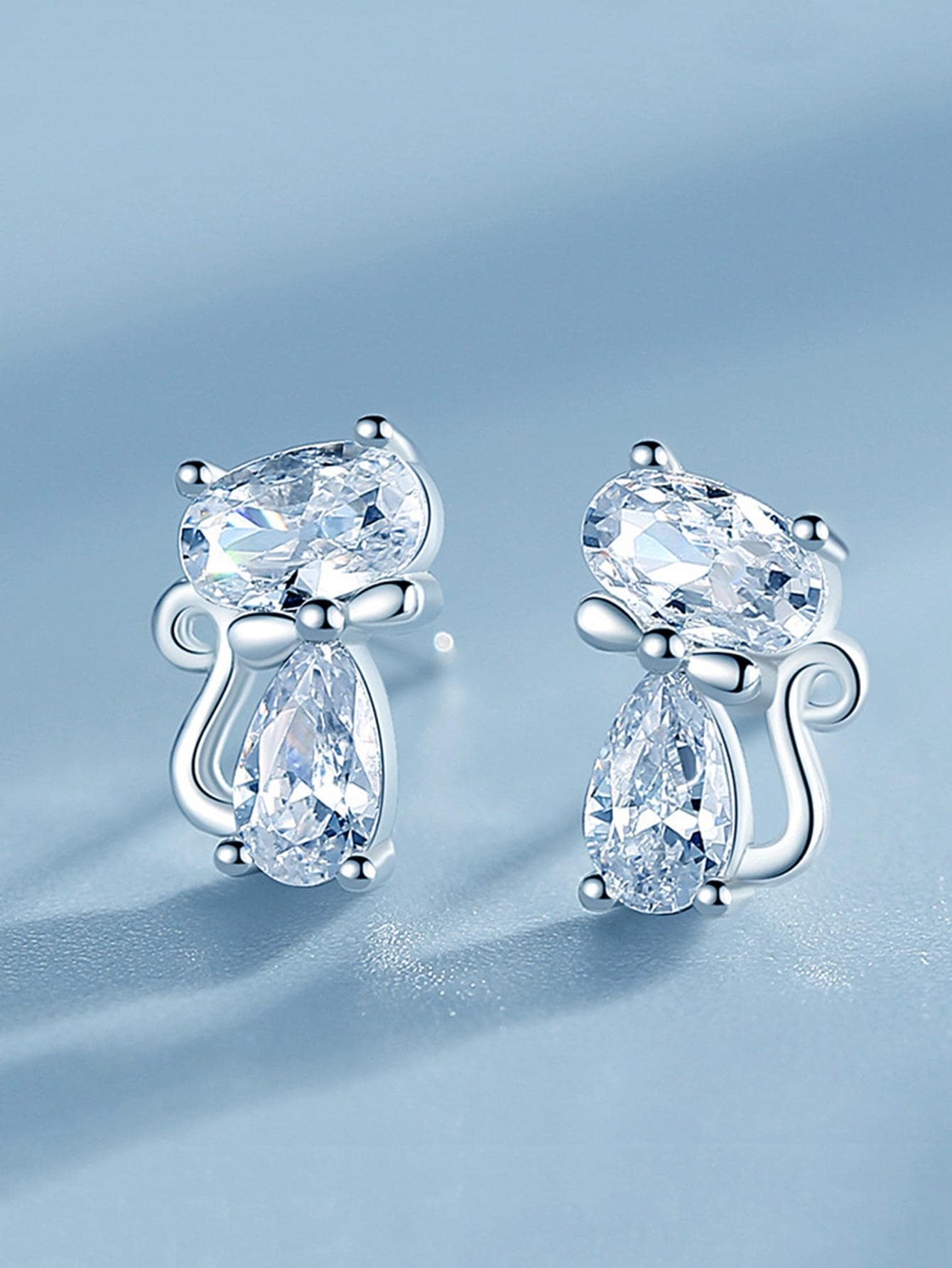 1 Đôi bông tai hình mèo đính đá Cubic Zirconia tinh tế, phù hợp cho nữ, có thể dùng làm quà tặng kỷ niệm, dự tiệc, Ngày Valentine, Ngày của Mẹ cho mẹ. - Bạc - Xem 1