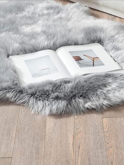 1pc Zachte Faux Fur Vloerkleed Grijs Fluffy Area Machine Washable Living Room,Bedroom ,Chair Couch ,Sofa Hoes ,Bedroom Bedside Luxurious Moderne Home view 4