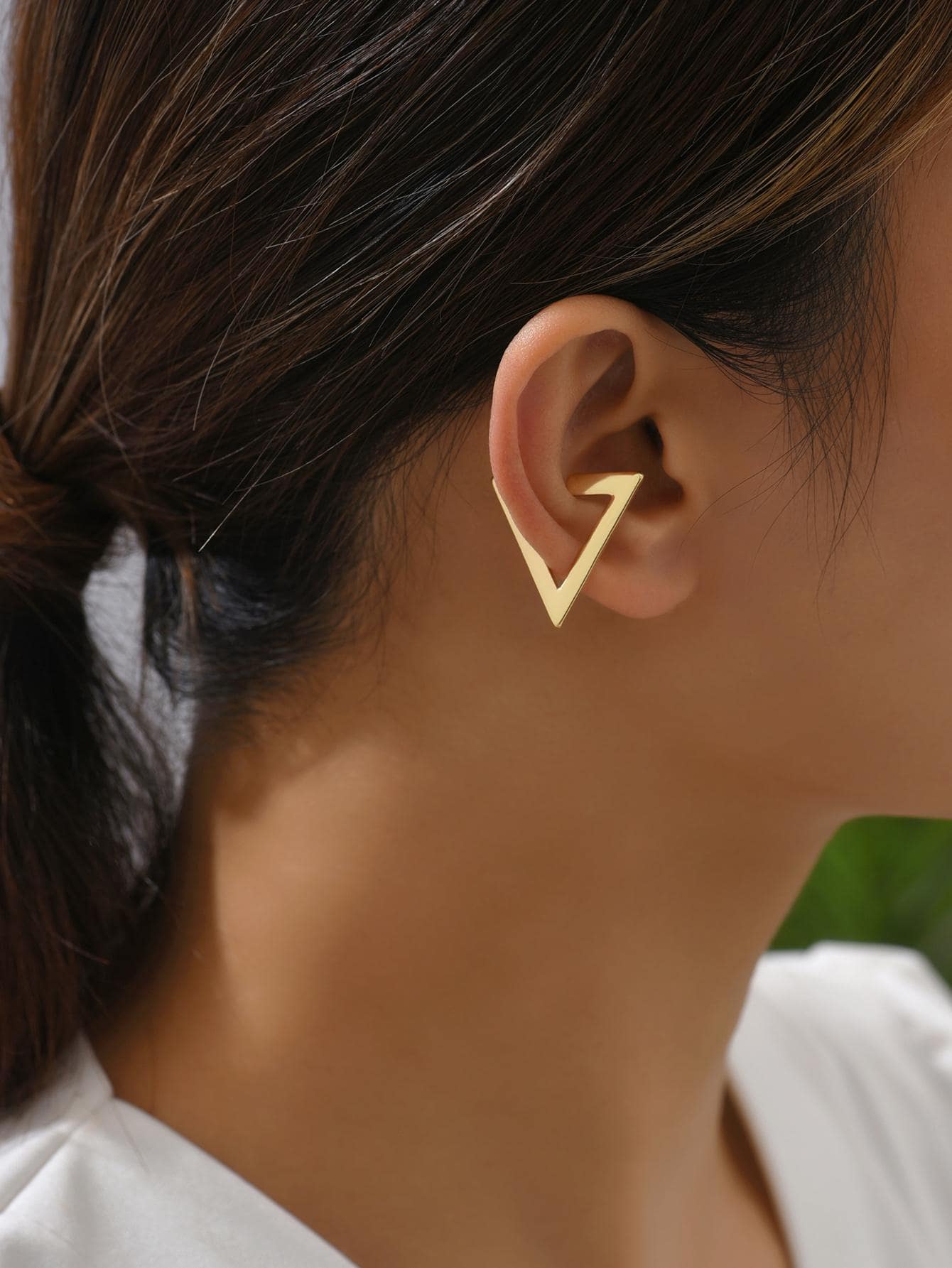 1pc Fashion Zinc Alloy Triangle Design Ear Cuff For Men Women For Daily Decoration - Gold - View 1