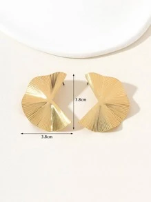 Textured Metal Design Stud Earrings
