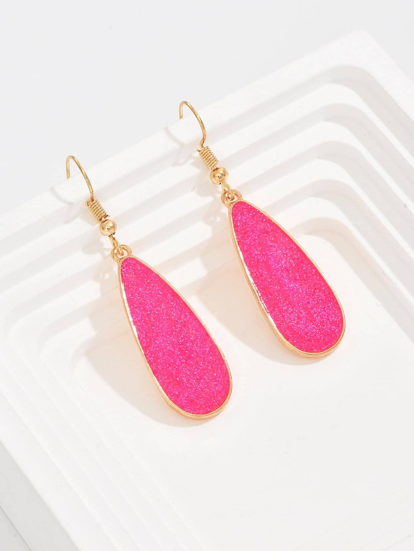 YWGEZHI 1 Pair Bright Pink/Green Teardrop Shaped Party Earrings - Hot Pink - View 1