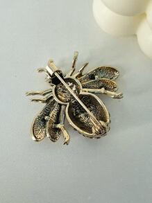 Cubic Zirconia Bee Design Brooch