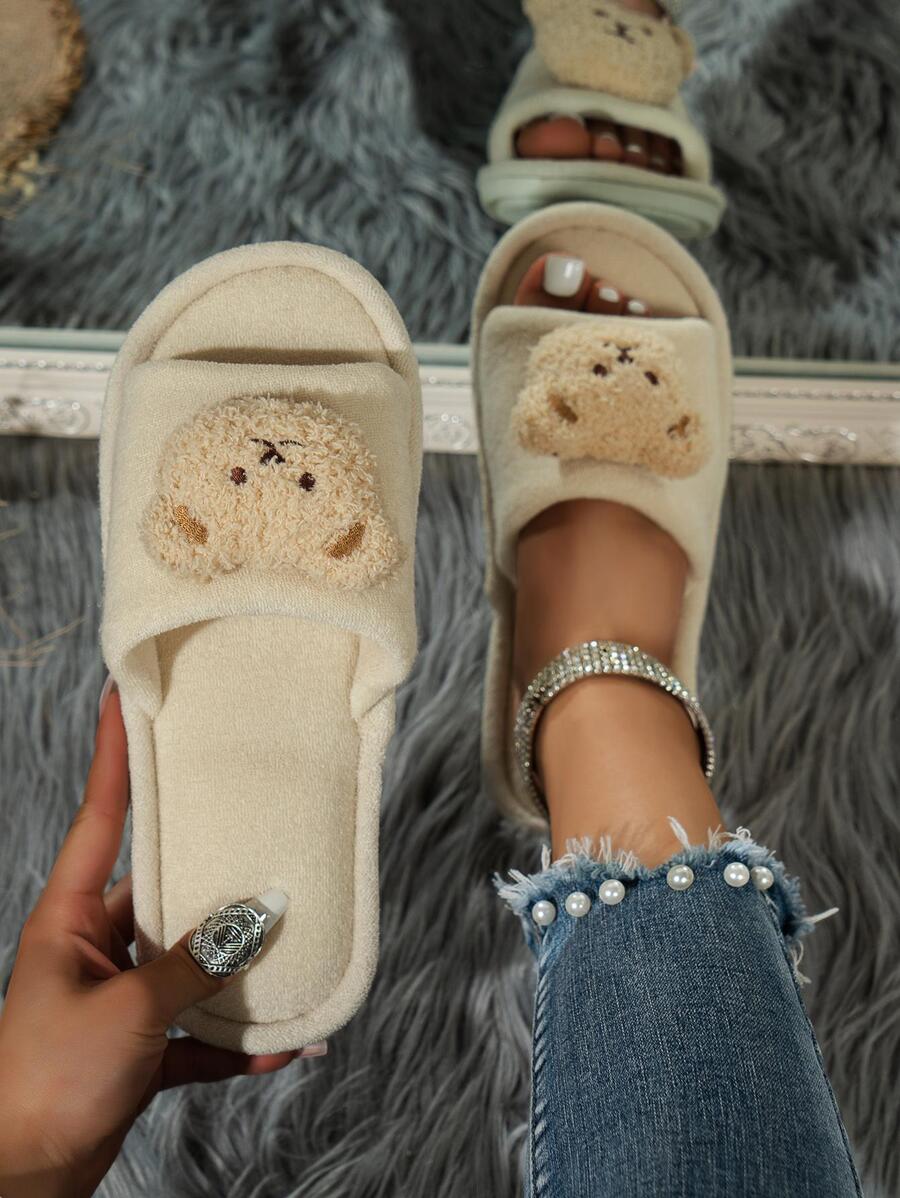 學院拖鞋適用於女士卡通熊裝飾毛茸茸趣味拖鞋 - 米色 - 查看 1