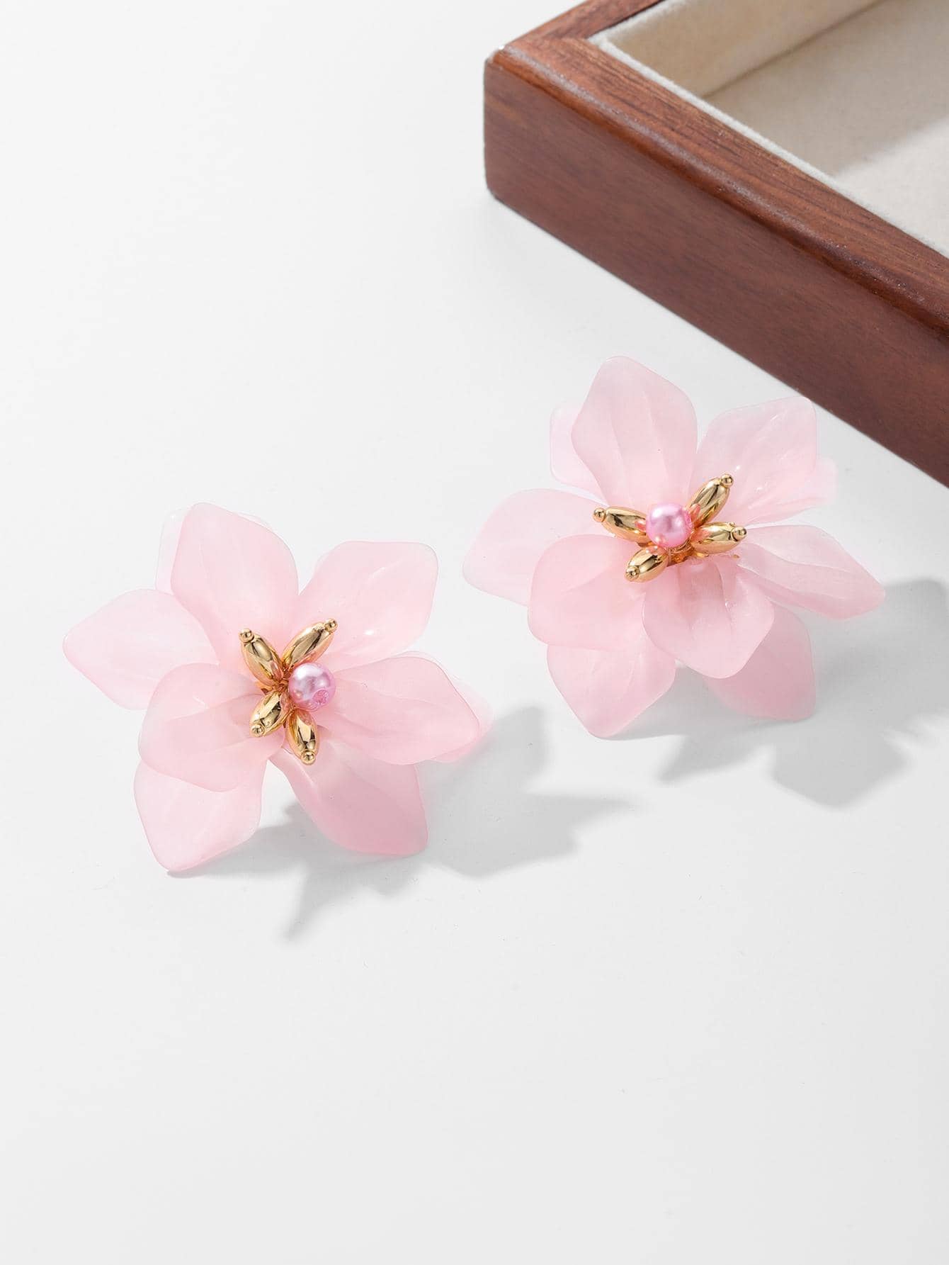 2 piezas Pendientes de tachuela con diseño de flor - Rosa - Ver 1