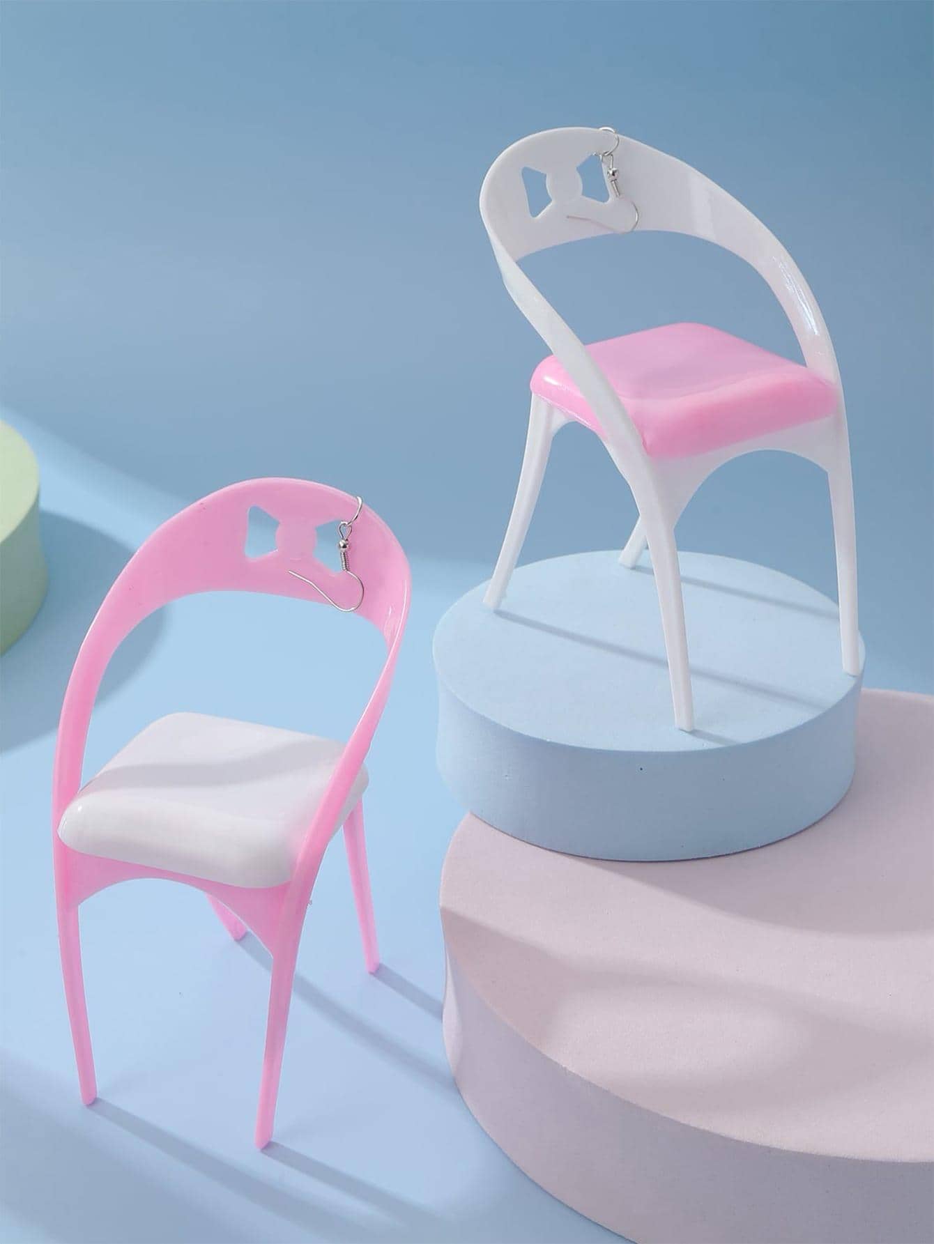 Thiết kế ghế thả bông tai - trắng - Xem 1