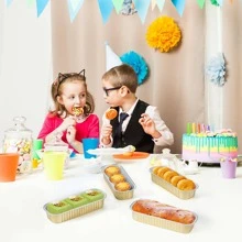 50入組帶蓋迷你鋁箔麵包盤 6.8 盎司 6.5 x 2.6 x 2 英寸一次性矩形烘焙杯 - 金色 - 查看 7