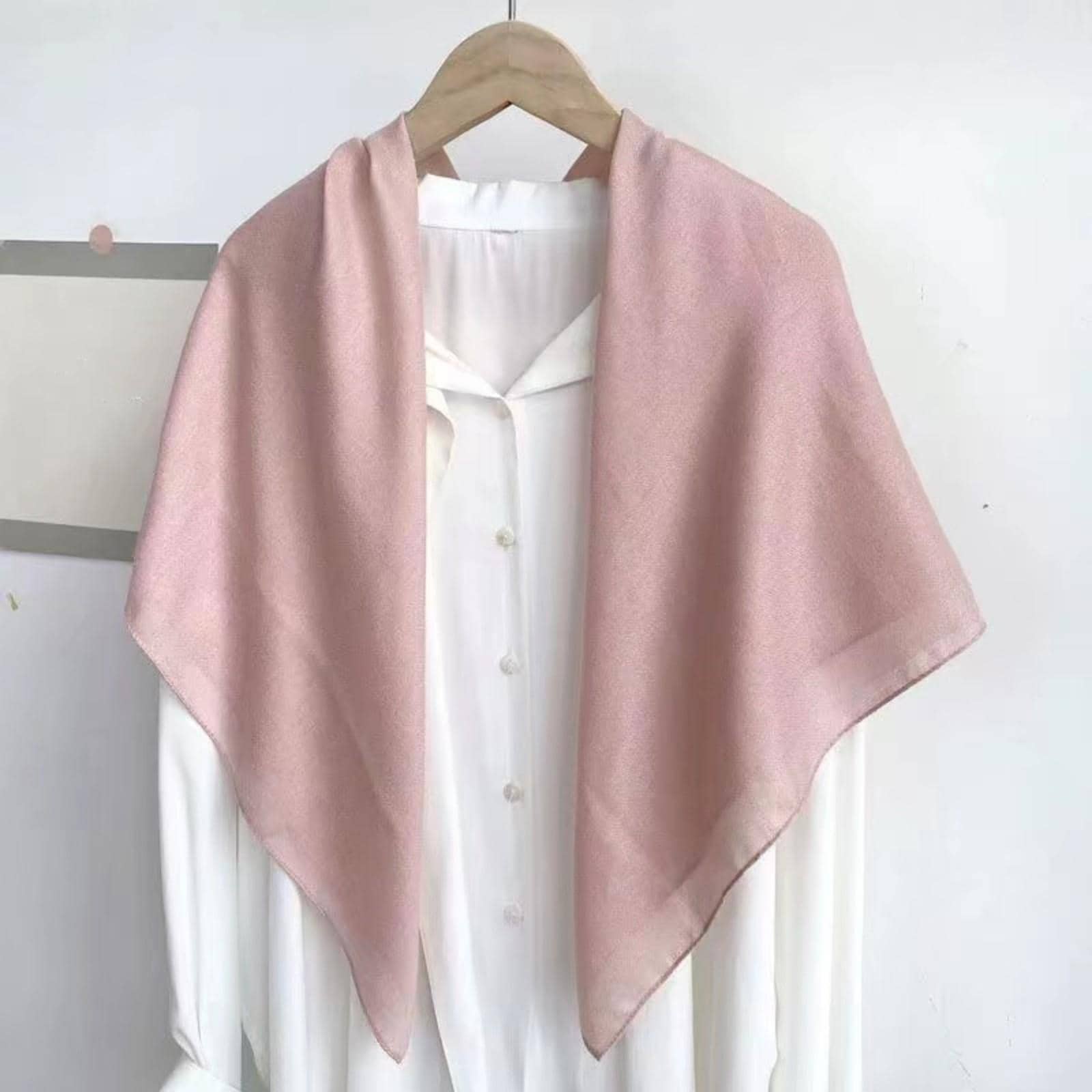 1pc Solid Minimalist Bandana Lightweight Breathable For Outdoor All Seasons For Daily Life Bandana,Hair Band,Head Band Ideal For Dressing Up Your Look - Baby Pink - View 1