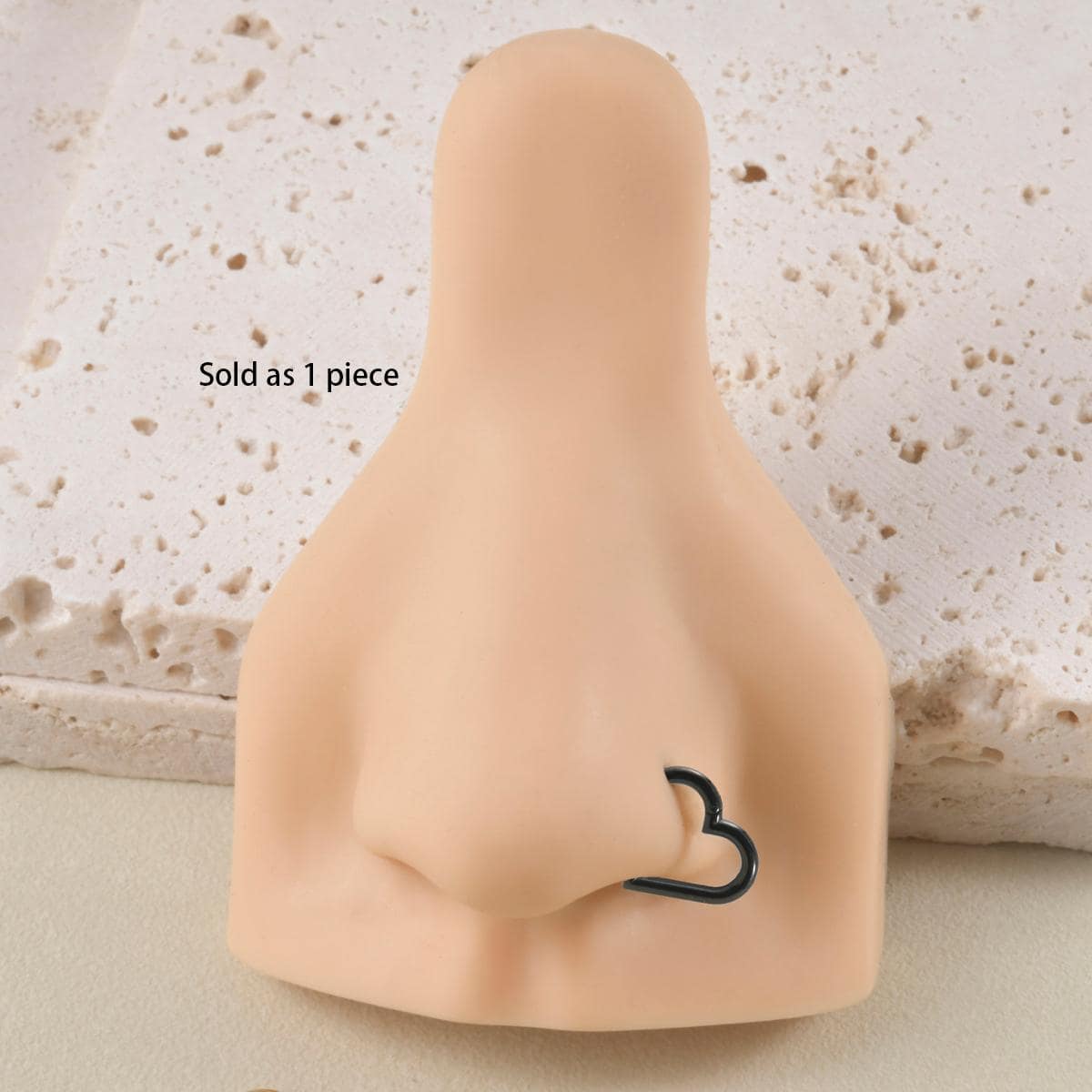 1入簡約心形鼻環不銹鋼鼻中隔骨髓軟骨環日常穿孔珠寶,男女均適用 - 黑色 - 查看 1