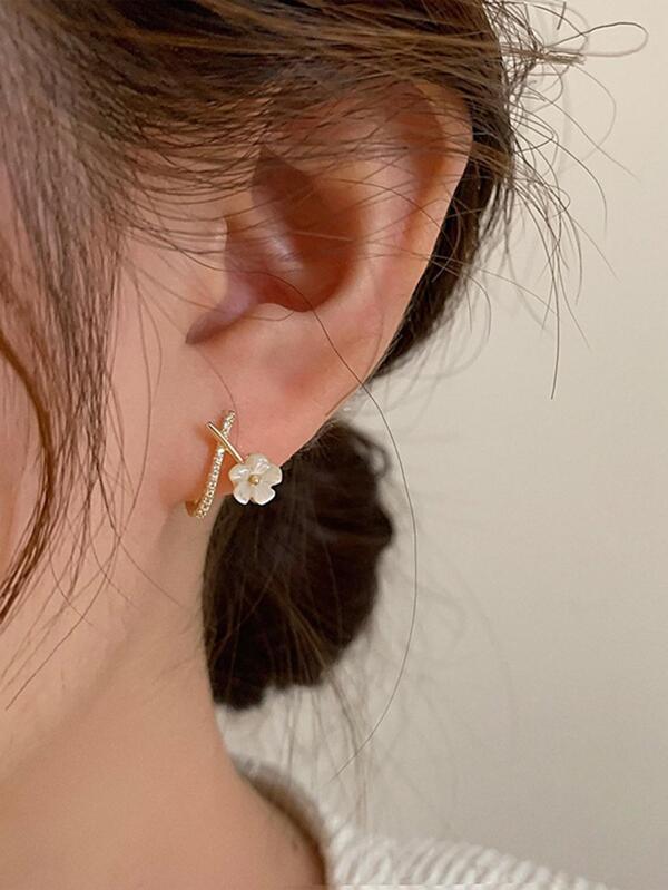 1 paire Boucles d'oreilles à double rangée croisée pour femmes, design minimaliste