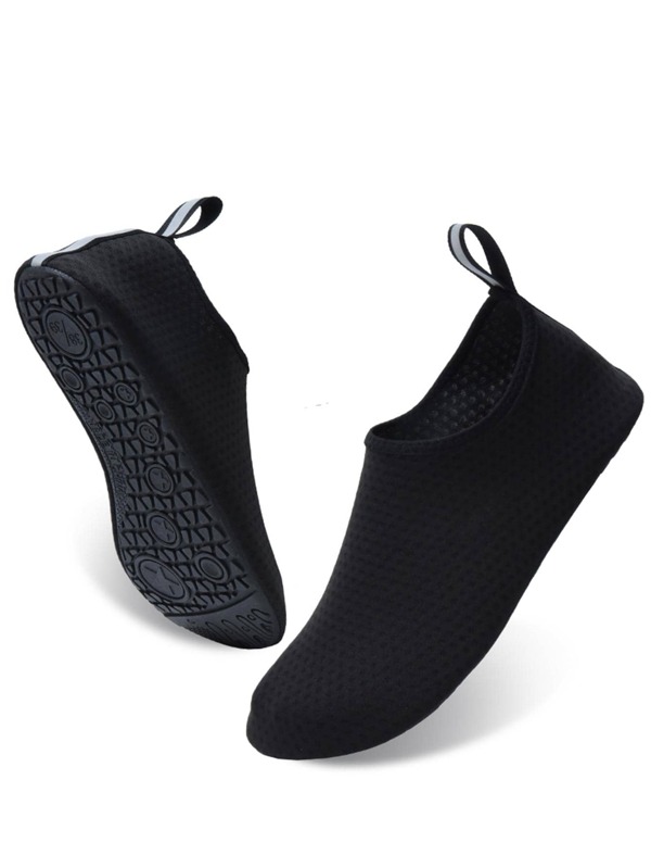 1 par de zapatillas deportivas, zapatillas antideslizantes para mujeres, de color negro con estilo Slip On Creek, ideales para deportes acuáticos