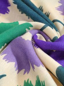 1件印花花卉图案女士休闲户外保暖披肩围巾，适合街头购物，优雅时尚