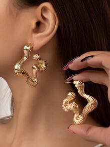 Structured Cuff Hoop Earrings