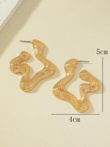 Structured Cuff Hoop Earrings