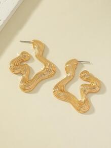 Structured Cuff Hoop Earrings