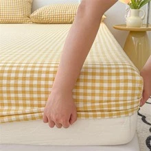 1pc Plaid Pattern Fitted Sheet, Modern Fabric Fitted Bottom Sheet For Bedroom