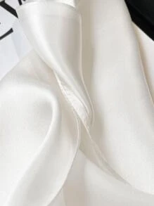 1pc Solid Color Women's Square Scarf Multi-Functional Fashionable Mono-Colored Scarf For Hair, Waist, Pocket Decoration Bandana,Hair Band,Head Band Ideal For Dressing Up Your Look - White - View 6