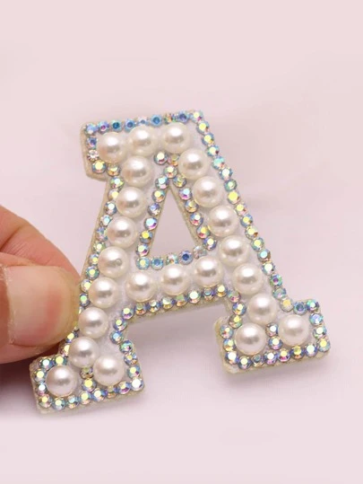 2 st/set Plast Strykplåster, Modern Faux Pearl Dekor Bokstavsdesign DIY Klädtillbehör för hemmet
