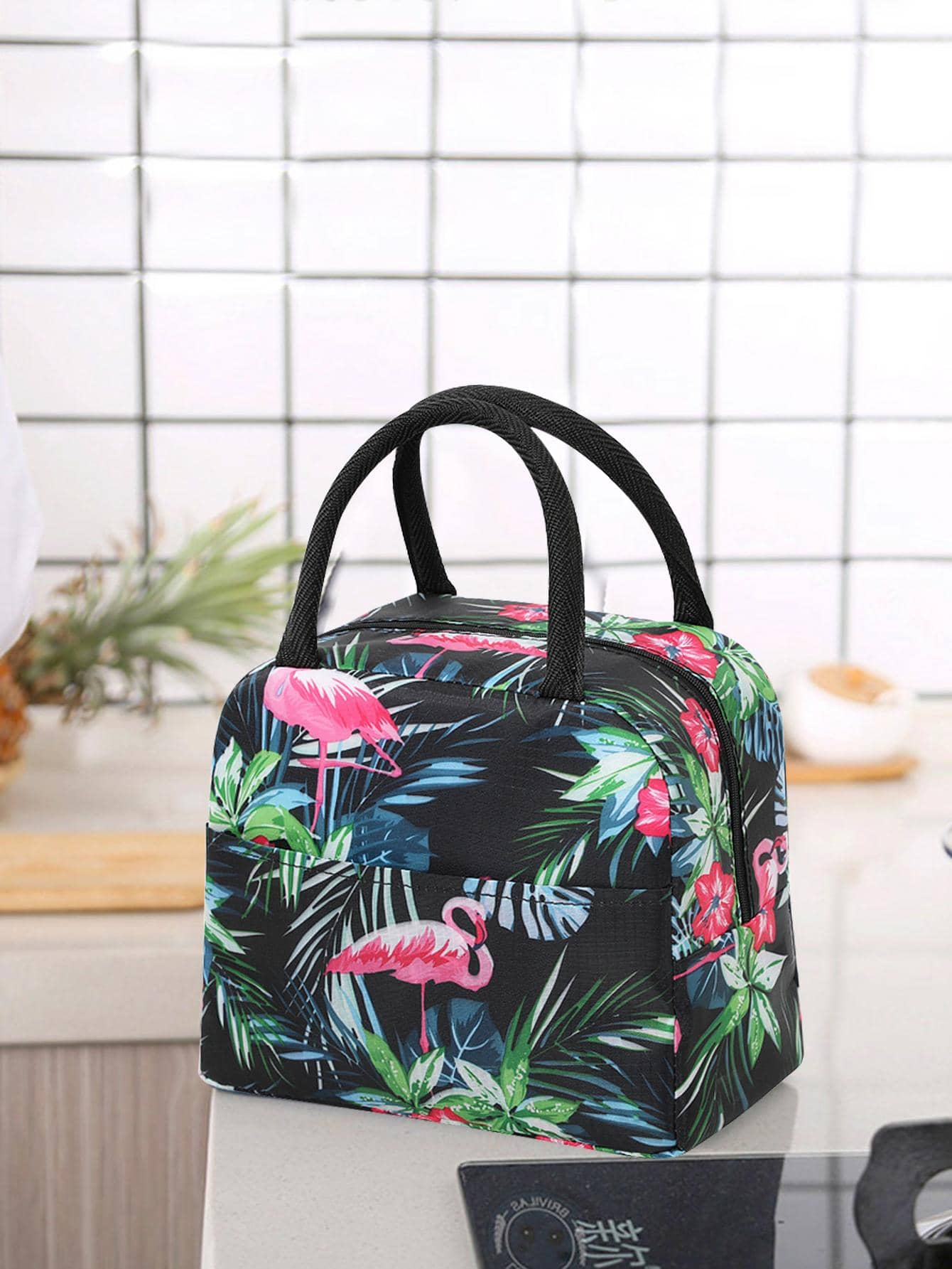 1pc Flamingo Pattern Portable Lunch Bag, Modern Polyester Insulated Lunch Bag For Office Work School Picnic Beach - Black - View 1
