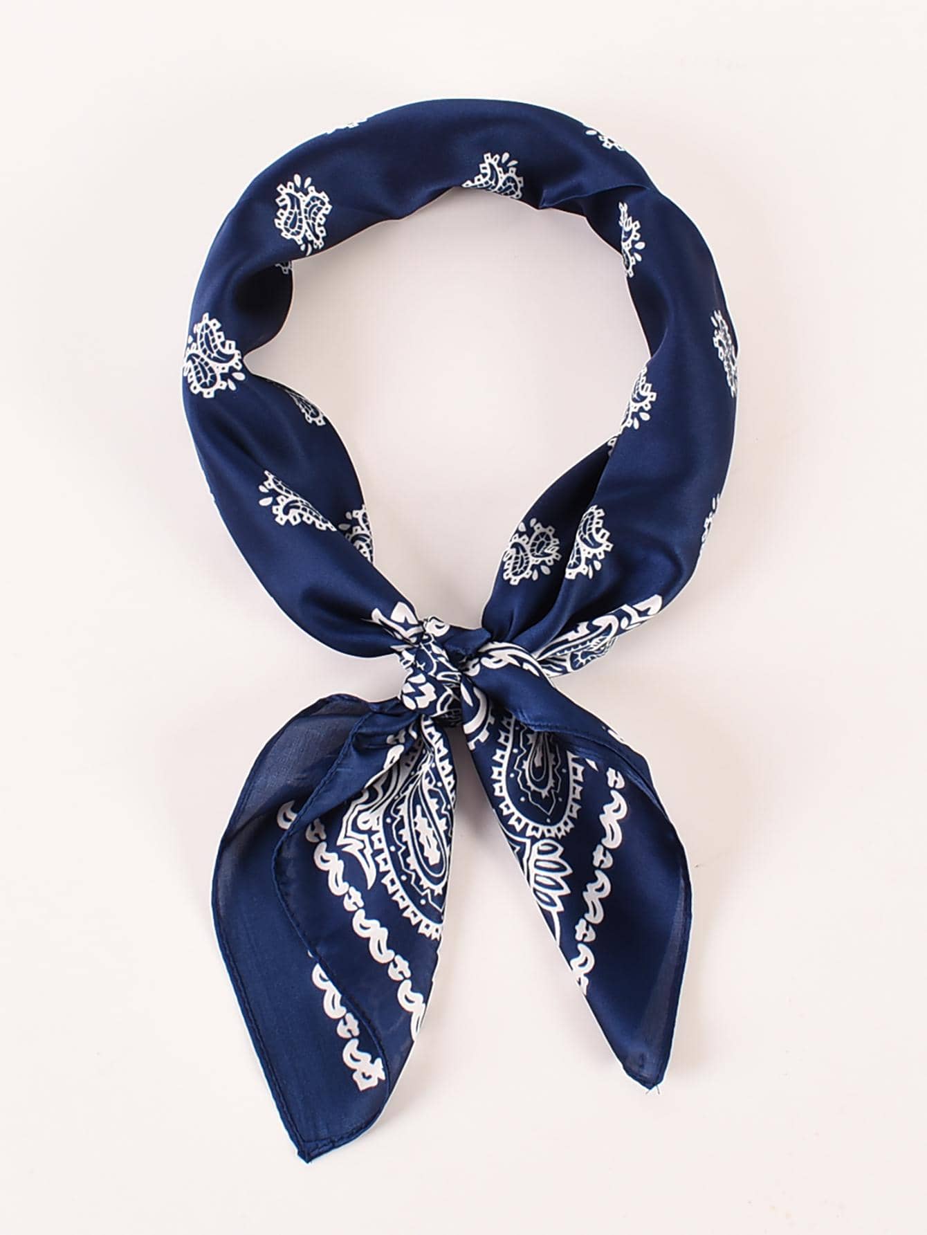 1入組波斯利花紋頭巾，嬉哈風格的方形圍巾，非常適合搖滾音樂會頭巾、頭髮或頭帶，適合搭配不同造型