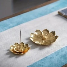1 tấm đế đựng hương bằng hợp kim có nhiều lỗ thiết kế hình hoa sen, đế đựng hương màu đồng/vàng, trang trí nhà cửa (Không bao gồm hương) - Vàng - Xem 3